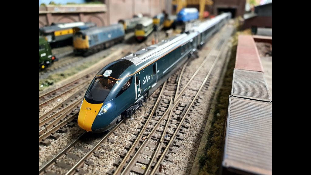 Kato N Gauge Hitachi Class 800/0 5 Car EMU with DCC Sound (10-1671)