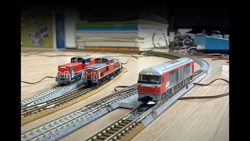 Using Tomix 1247 Doublecross Points(Turnout) on Double-Track layout.