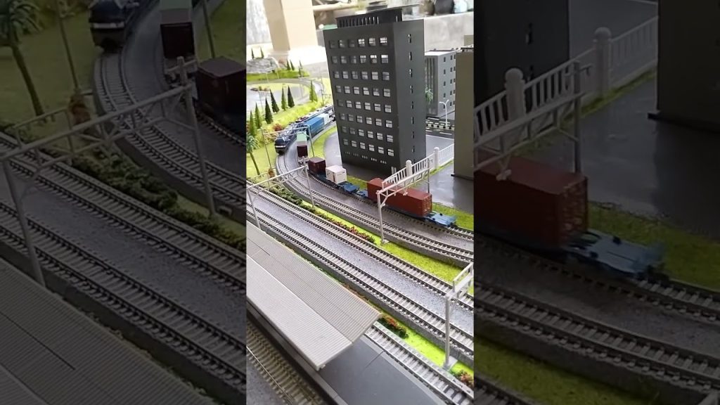 TOMIX and KATO N scale #keretaapi #keretamodel #miniatur #nscale #trending #viral #fypシ #railfans