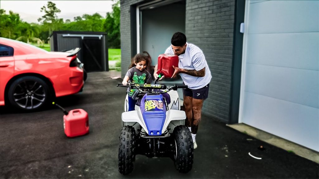 Teaching My 4Yr Old Daughter How To Mix 2-Stroke! | Braap Vlogs