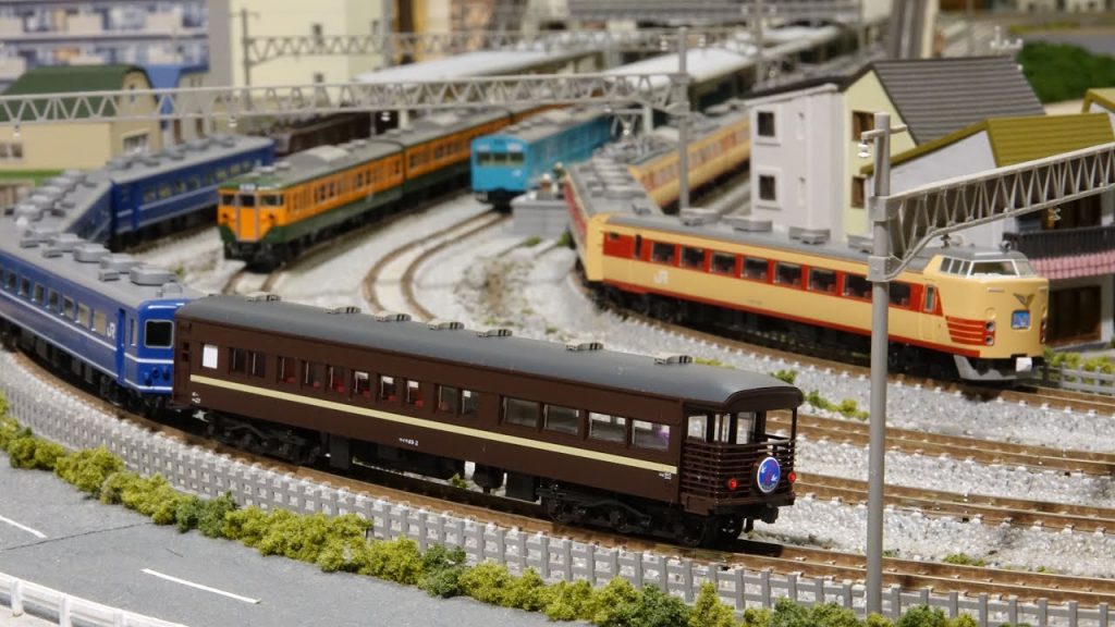 マイテ49とEF58 150を懐かしい電車と共にNゲージ複々線レイアウトで楽しむ！N scale model railroad layout