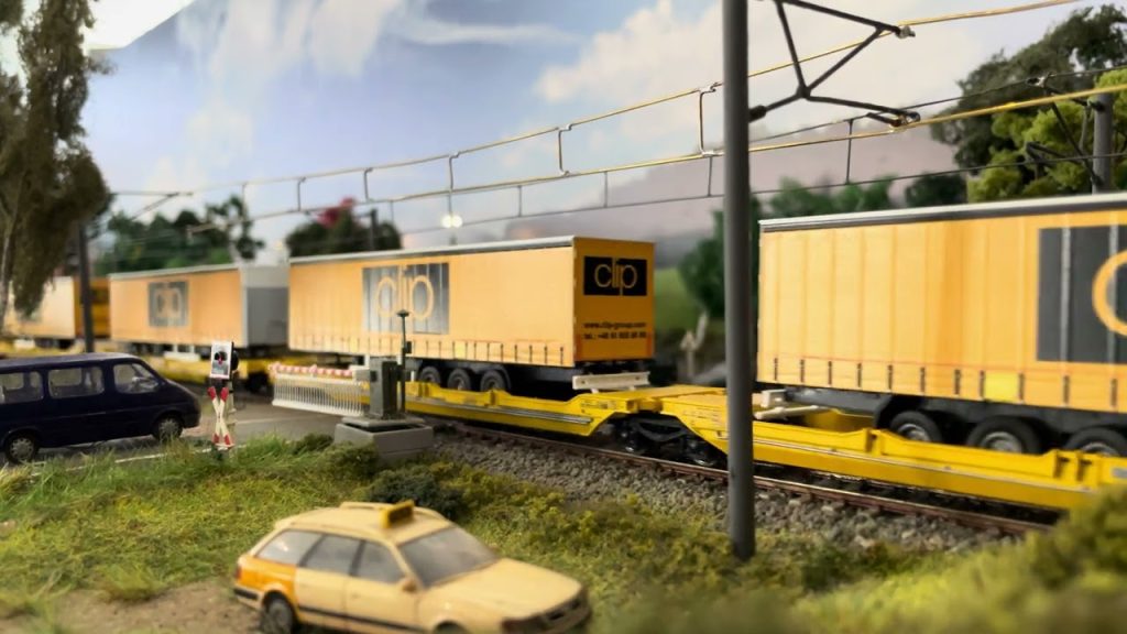 In Action: Vectron Crossing Railroad On DCC Layout