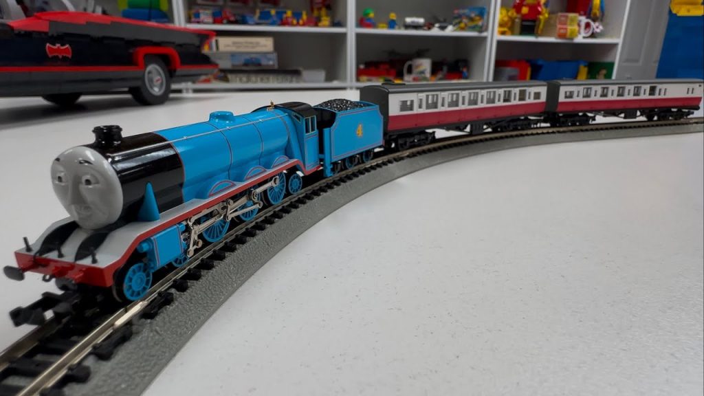 Bachmann Gordon and Rare Tomix Express Coaches - N Scale Thomas & Friends Trains