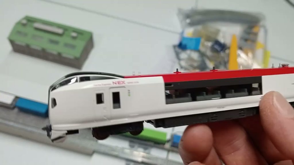 Tomix N scale SD E259 Series Narita Express NEX futuristic train set added to layout