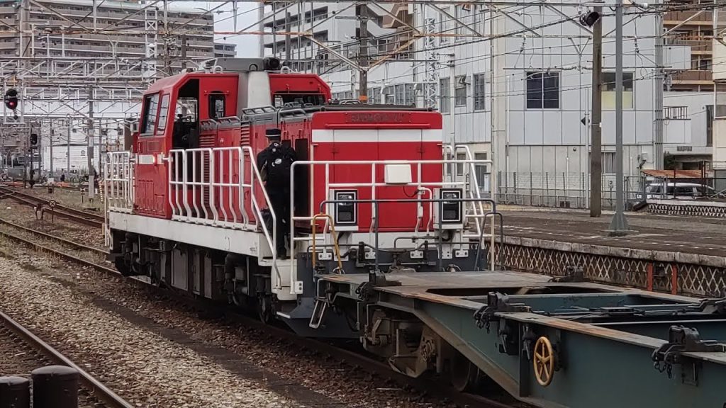 【Nゲージ鉄道模型】DD200の再現する水島臨海鉄道の貨物列車(画面奥側)