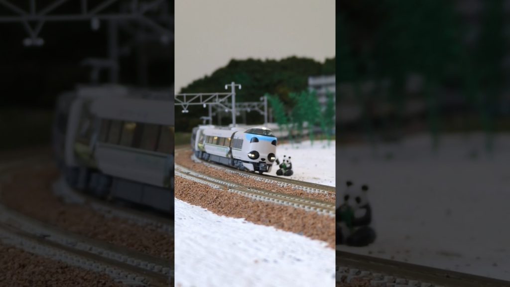 #パンダくろしお #panda ▼KATO N-scale model, Series 287 Panda Kuroshio "Smile Adventure Train". #shorts