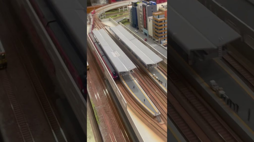 Nゲージ城鎮-行駛中（逆行）Fleischmann 德國列車（模型）731197 DB BR182 Taurus+ 881916雙層客車廂4卡編組緩緩進站@溫刀鐵道🚄🛤️