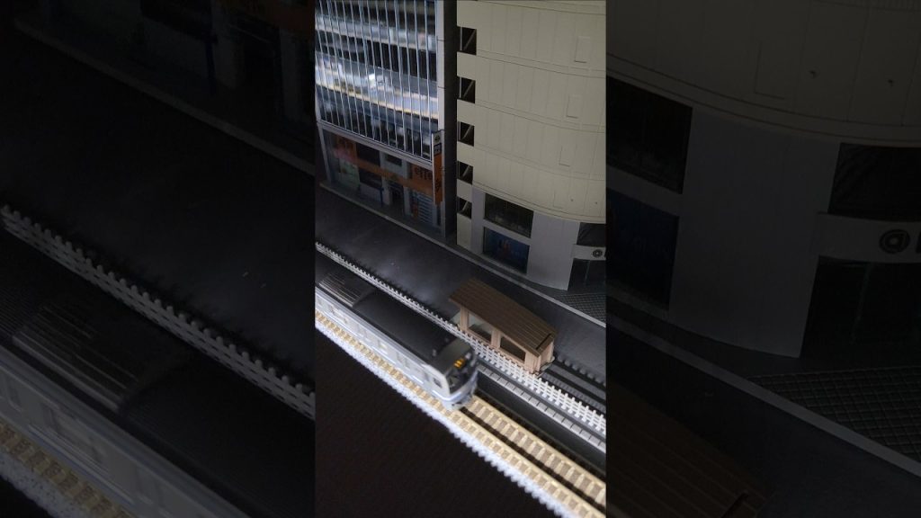 Nゲージ KATO E217系 駅通過