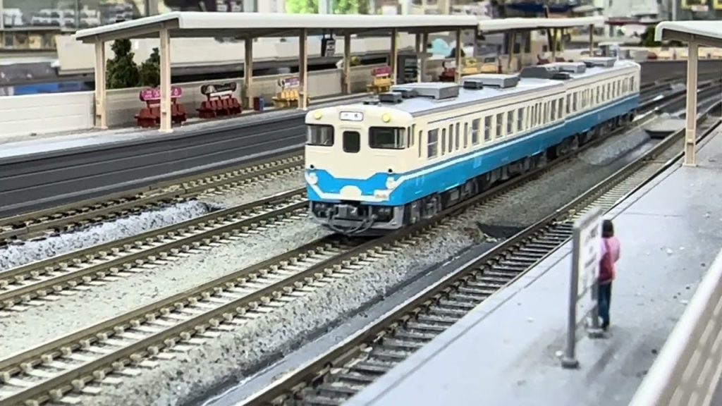 TOMIX JR キハ47 0形ディーゼルカー(JR四国色)セット その②