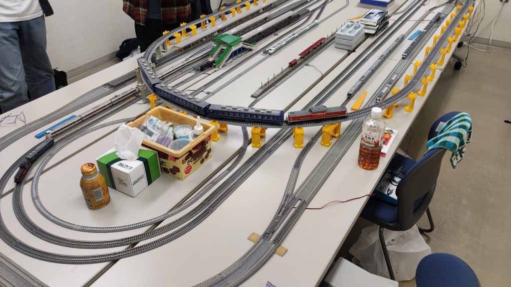 会議室を借りて4人でNゲージ運転会