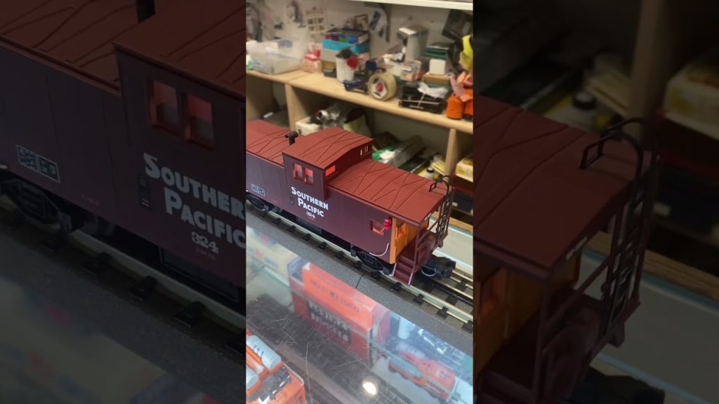A Look At This MTH SP Caboose