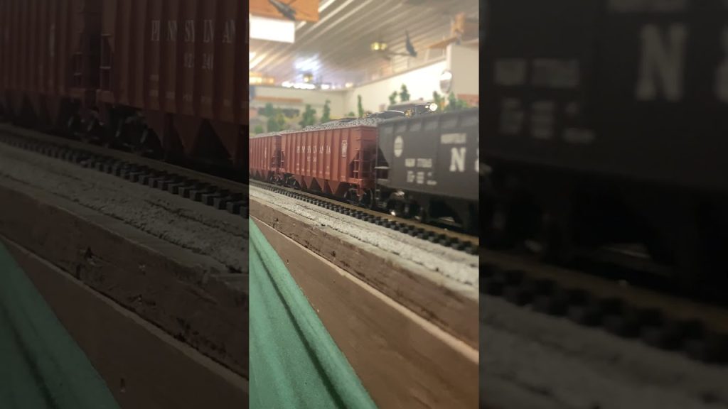 HO-Gauge NKP 765 Passes PRR I1