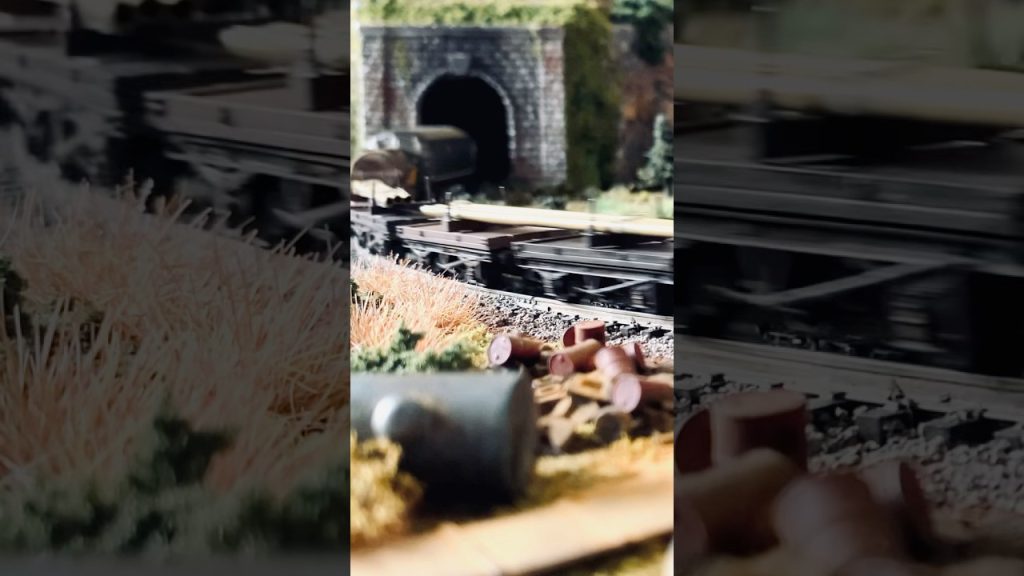 Model Railway - BR Class 22 with a freight train (N Gauge)