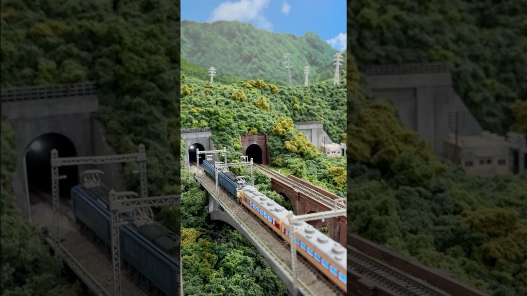 Nゲージ どこかの峠に挑んでいるEF63重連と特急あさま #modeltrains #n  #nゲージ #ジオラマ  #modeltrains