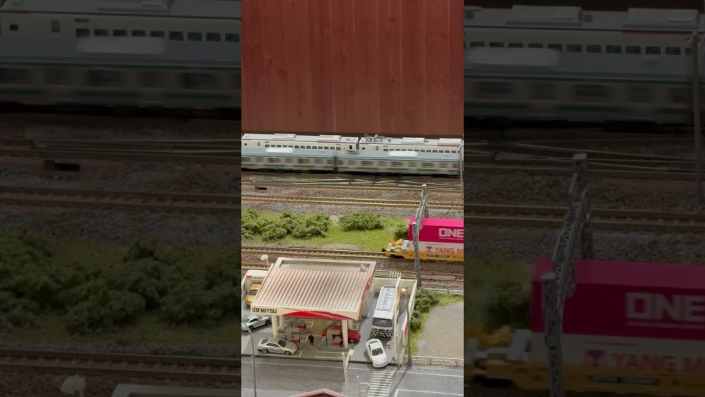 Nゲージ城鎮-行駛中（順行） KATO 10-1785 東海道線電車（模型）E231系1000番台通過剪式橫渡線@溫刀鐵道🚄🛤️