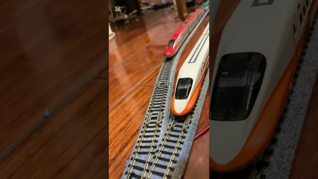 Nゲージ鉄道模型  (KATO日本新幹線E5-E6）