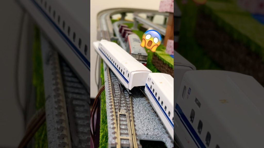 [Nゲージ大事故]新幹線と貨物列車が交差中にまさかの衝突！Nゲージで再現された超危険シーン！ #nゲージ #新幹線 #鉄道模型 #nscale #ngauge #tomix #shorts