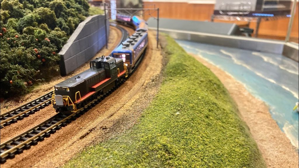 【Nゲージ】〜TOMIX DE10+きのくにシーサイドトロッコ(フリーランス車両) 有田川鉄道交流館 3番4番線レイアウト走行シーン〜