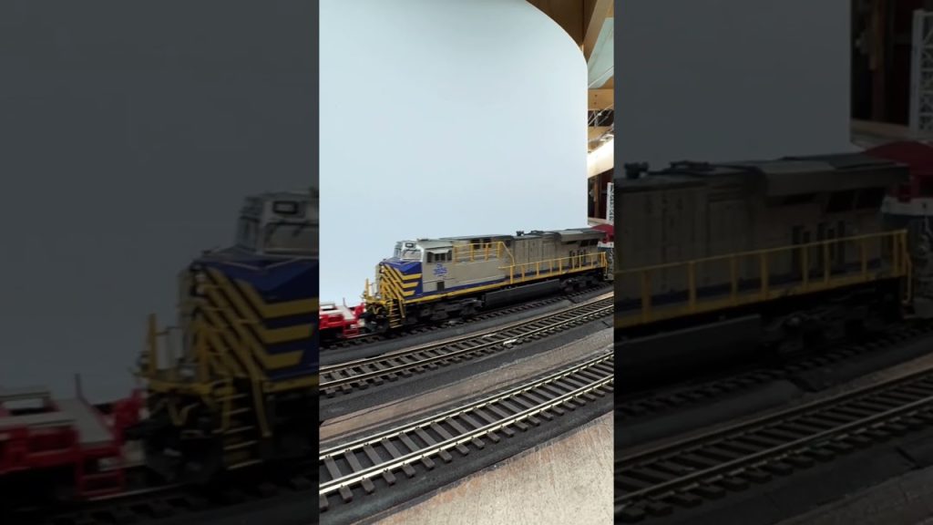 Three ET44 Gevo pulling intermodal train #shorts