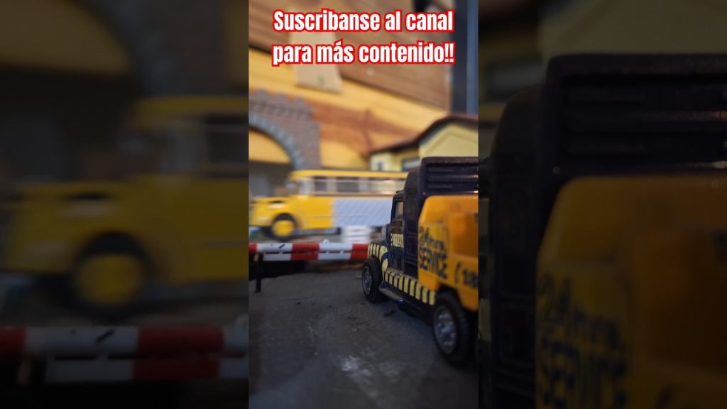 Traslado de colectivos pasando por el PAN de la zona dos #modellbahn