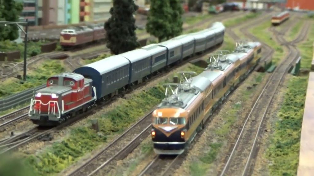近鉄ビスタカー 10100系 Nゲージレイアウト(鉄道模型ジオラマ)高畠熱中小学校 山形県高畠町