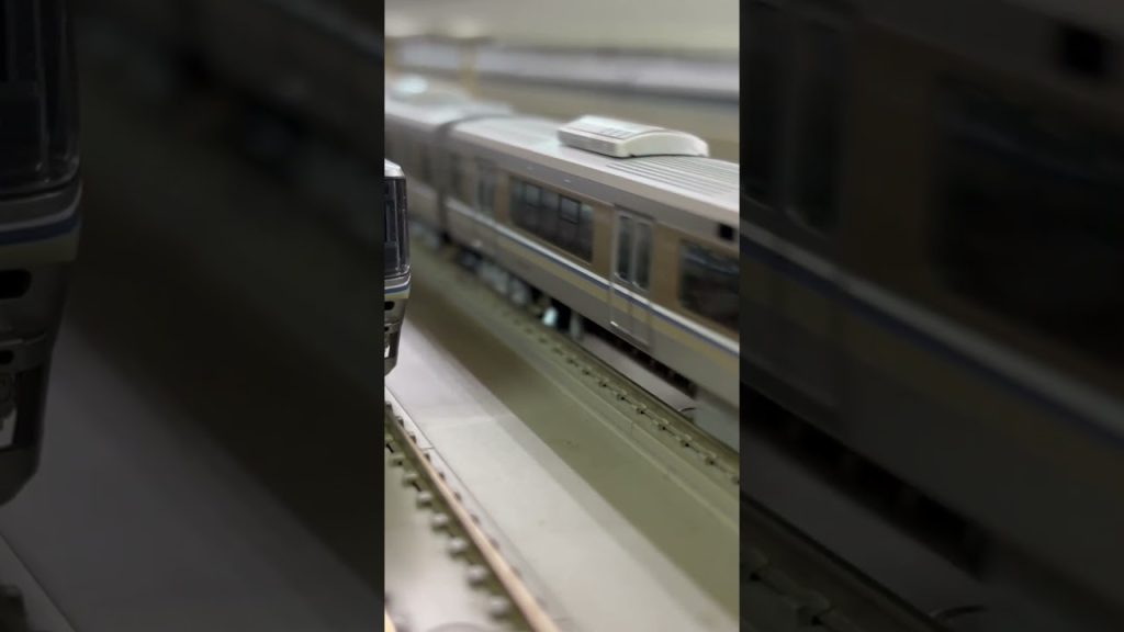 223系Nゲージ！#train#japan#nゲージ#jr#223系#kato#新快速#railway#tomix#カトー