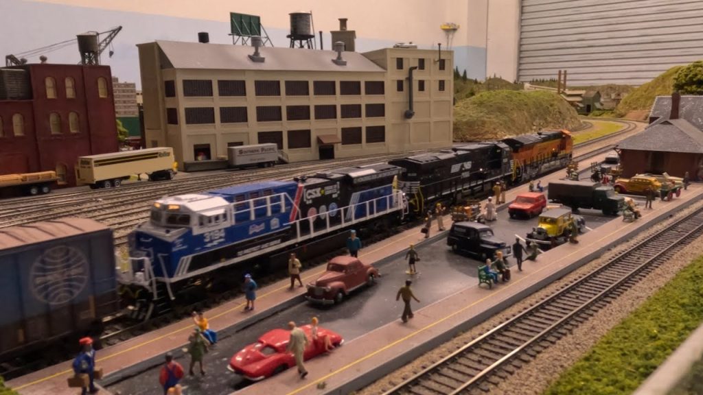 BNSF Model Train Action in HO Scale – Massive Freight Run!