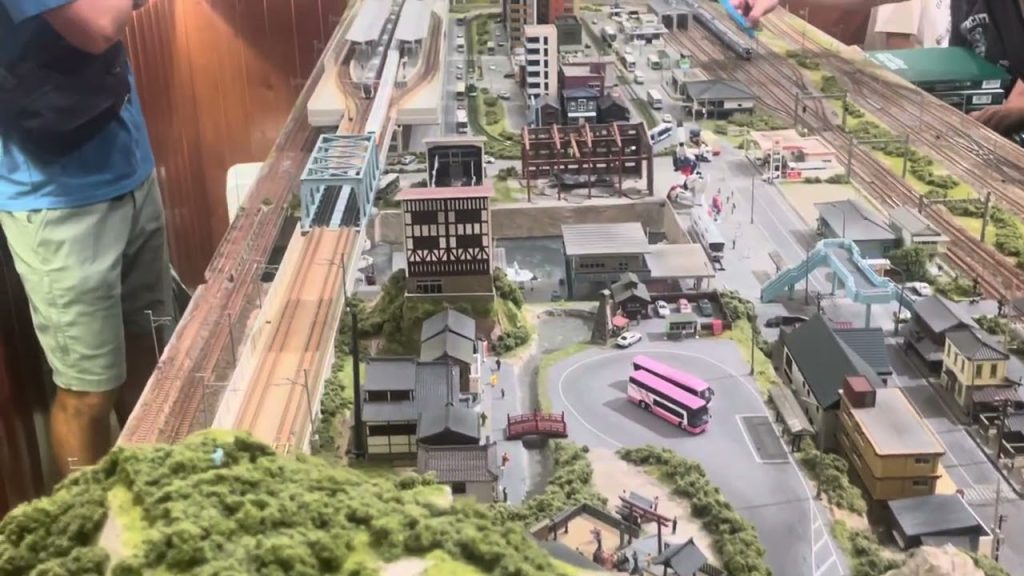 Nゲージ 城鎮- KATO 10-2003 東京地鐵千代田線16000系(1次車) 列車（模型）繞行一圈（逆行）@溫刀鐵道🚄🛤️