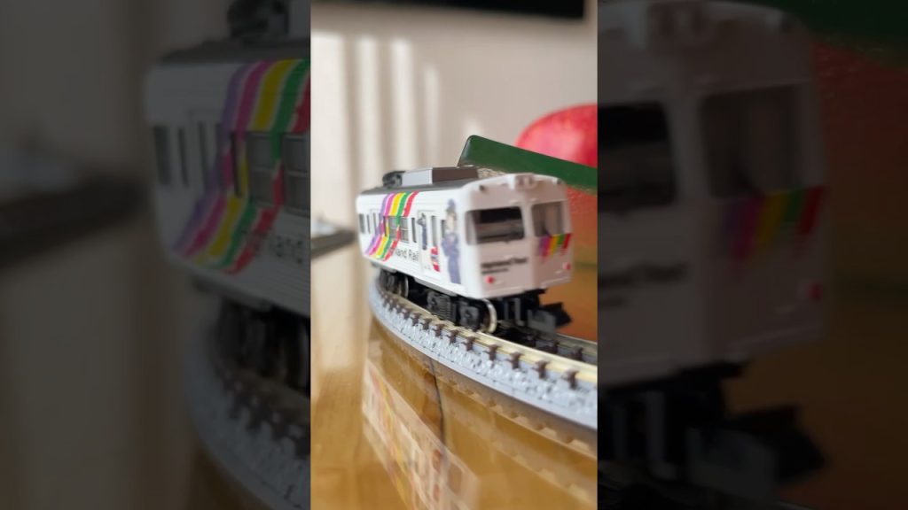 撮影中にNG発生！Nゲージが皿の端に引っかかった #nゲージ #鉄道模型 #modeltrains #nscale #bトレ