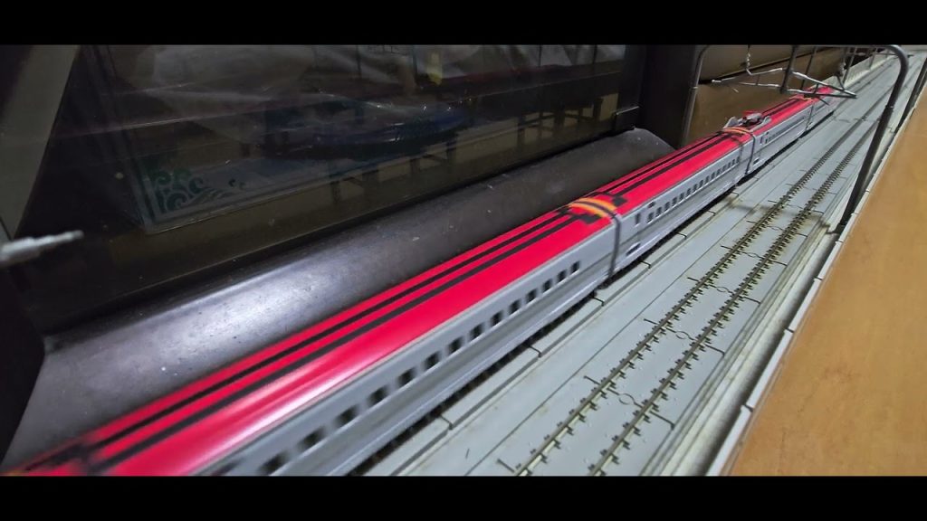 [鉄道模型]TOMIX 製九州新幹線800系つばめ　屋根滑り止め再現