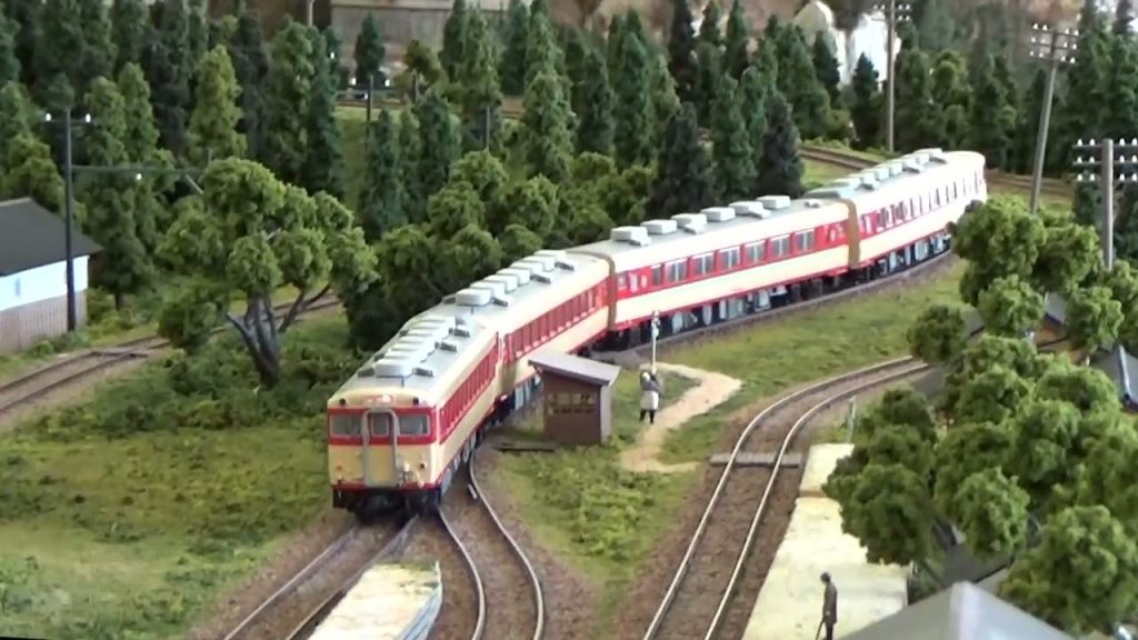 キハ58系急行　16番（HOゲージ）鉄道模型レイアウト（ジオラマ）　山形県高畠町　高畠熱中小学校