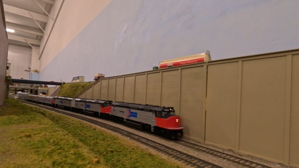 Amtrak’s Southwest Limited – Classic Passenger Action in HO Scale