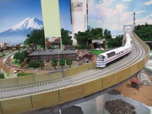 トミックス　JRキハ８４，８３形　フラノエクスプレス　MVI 7716