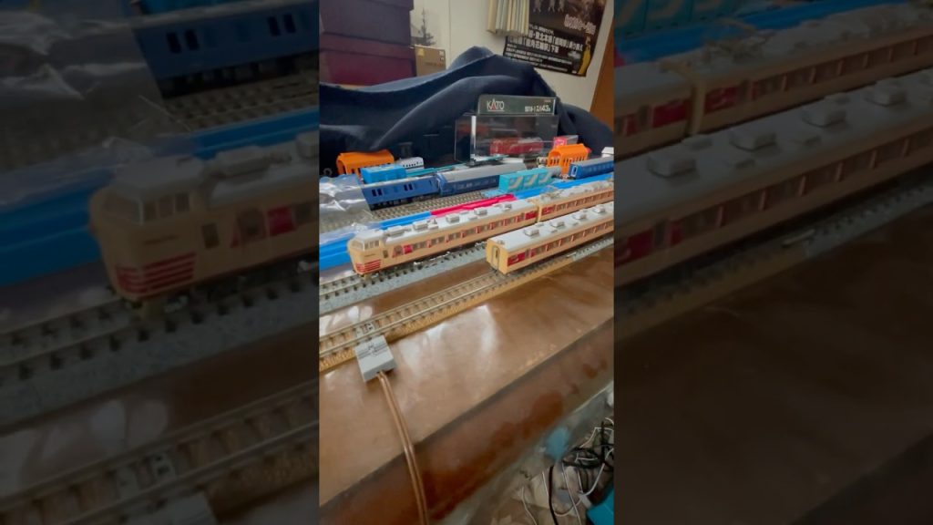 KATO製のNゲージ（鉄道模型）183系1000番台 直流特急形電車は、国鉄時代に製造され全国各地で活躍しました。残念ながら動力車欠品で走行させる事が出来ません。＃Nゲージコレクション