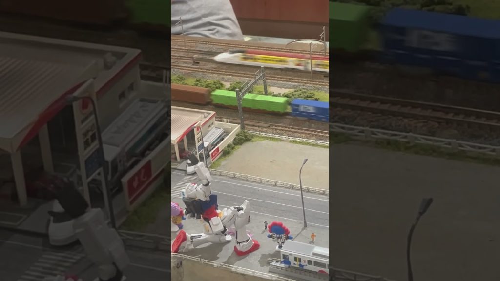 Nゲージ城鎮-行駛中（順行）TOMIX 97914迪士尼 九州新幹線800 1000系 6輛列車（模型）通過剪式橫渡線@溫刀鐵道🚄🛤️