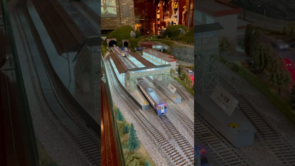 (HOゲージ鉄道模型)TOMIX キハ183系500代HET、KATO キハ82系　走行シーン@函館大沼　鶴雅リゾート　エプイ