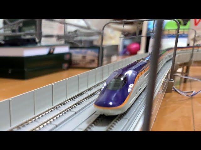 【鉄道模型】Nゲージ/KATO E8系山形新幹線「つばさ」が入線、試運転！E6系秋田新幹線「スーパーこまち」も共演走行です！