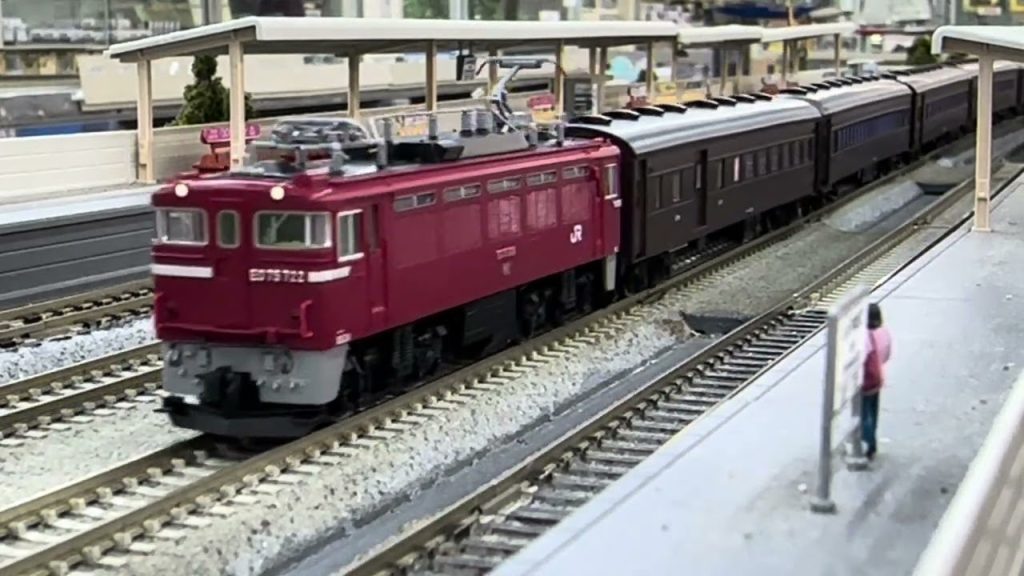 TOMIX ED75 700形(前期型･サッシ窓) その②