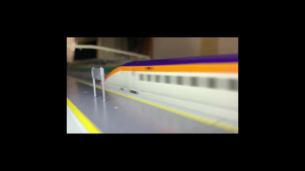 Nゲージ鉄道模型 ショートNo.99 KATO E8系つばさ単独高架走行シーン #nゲージ #新幹線 #鉄道模型