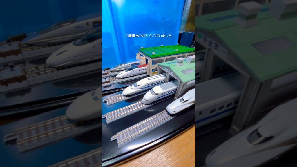 中古品TOMIX Nゲージ機関庫の紹介