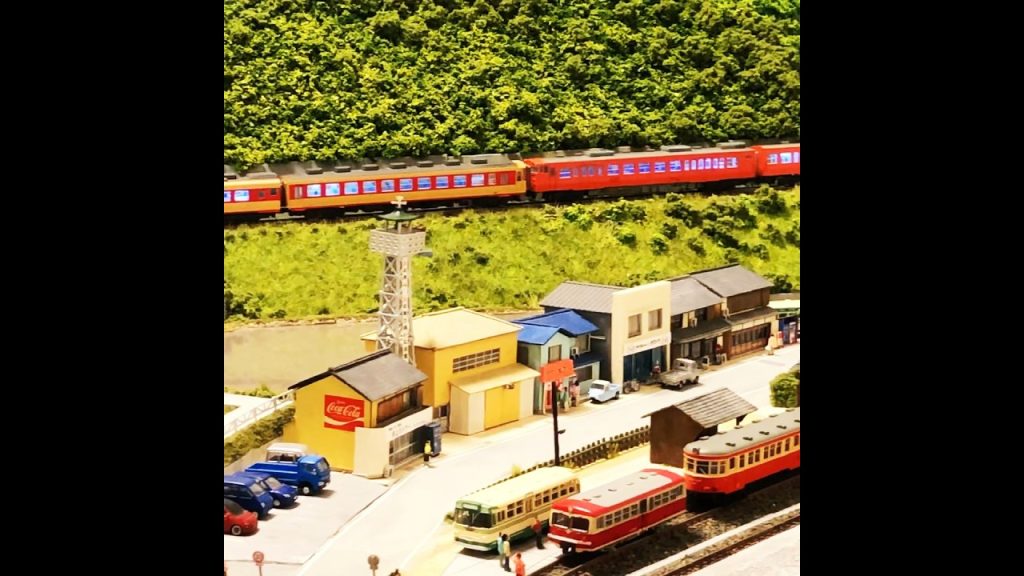 山岳線を下る　　#nゲージレイアウト #nゲージ鉄道模型 #気動車