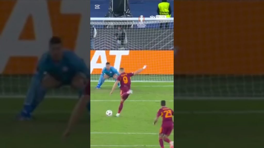 uno dos Tres 🟨🟥 #roma#totti#mbappe